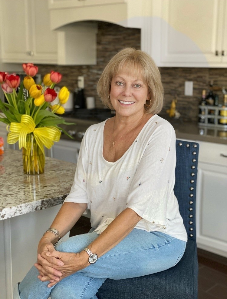 Robin, founder of EverAfter Succulents